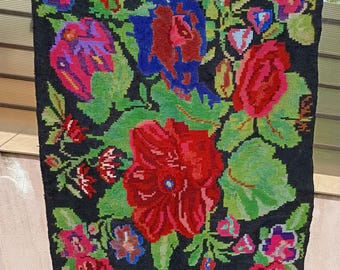 Vintage Romanian rug, handmade wool runner, kelim Bessarabian art, hand-woven in the 50s, tapis moldave, boho floral style, 220x110cm.