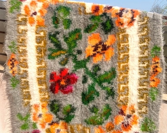 tapis roumain vintage, tapis en laine fait main, art transylvanien kelim, tissé à la main dans les années 60, style bohème rustique, tapis roumain, 220 x 160 cm.
