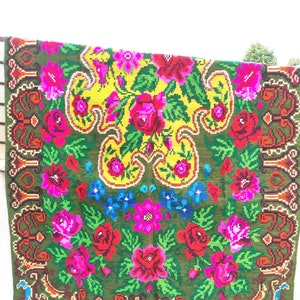 Vintage Romanian rug, handmade wool carpet, kelim Bessarabian art, hand-woven in the 70s, tapis moldave, boho floral style, 360x180cm.