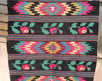 Vintage Romanian rug,handmade wool rug,kilim Transylvanian-Maramureș art,hand-woven in the 70s, boho rustic style, tapis roumain, 205x130cm.