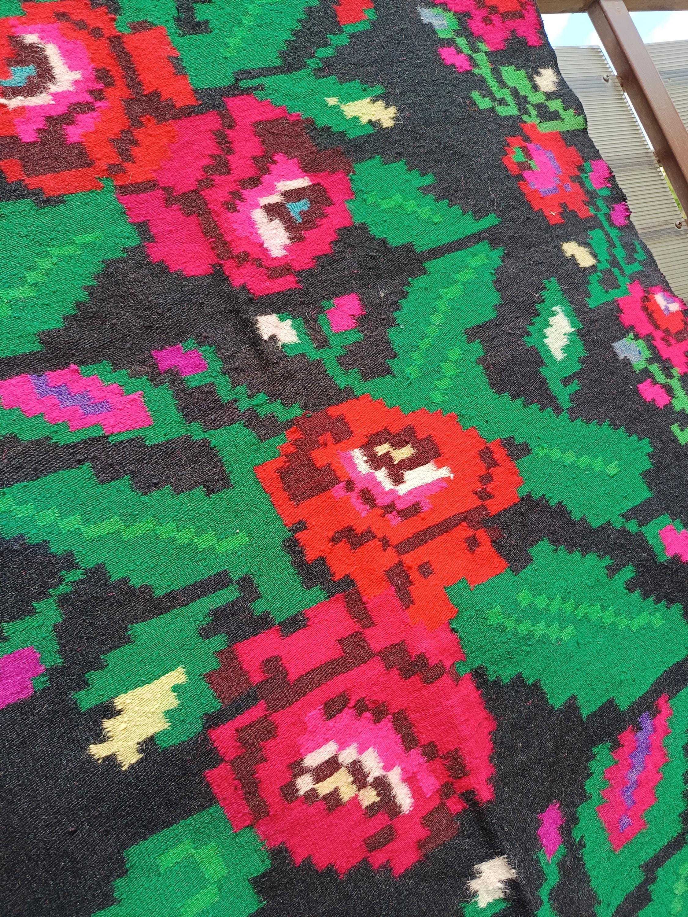 Grand Tapis Roumain Vintage Kilim - Laine Fait Main - 156x223cm - Motifs Floraux