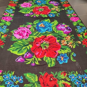 Vintage Romanian rug, handmade wool carpet, kelim Bessarabian art, hand-woven in the 70s, tapis moldave, boho floral style, 492x207cm.