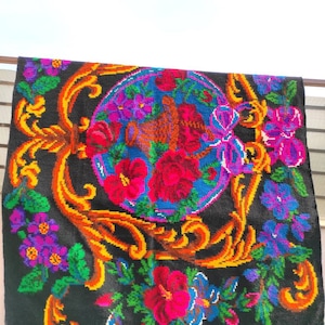 Vintage Romanian rug, handmade wool rug, kelim Moldavian art, hand-woven in the 80s, boho floral style, tapis moldave, 225x165cm.