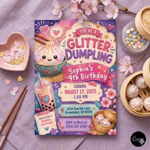 Könnte beinhalten: Eine rechteckige Geburtstagseinladungskarte mit einem Cartoon-Dumpling und Bubble Tea sowie dem Text 'YOU'RE A GLITTER DUMPLING', 'Sophia's 9th Birthday', 'Sunday August 17, 2025 1:00 PM', '1234 Sparkle Lane Dreamland, CA 90210' und 'RSVP to Mom at (555) 321-6789'.