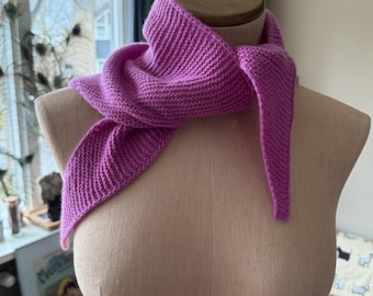 Triangular Scarf Handmade Cashmere Upcycled Yarn Soft Warm Accessory Beautiful Gift Unique Present Trendy