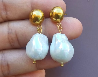 Baroque Pearl Drop Earrings – 18K Gold Plated Studs