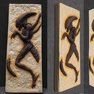 Alien Xenomorph Fossilien Figur - bemalt