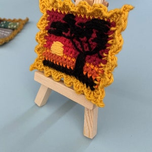 Tiny paintings crochet pattern image 5