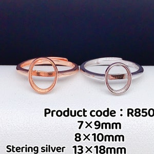 May include: Two sterling silver rings with oval bezels. The ring on the left is rose gold plated and the ring on the right is silver. The bezels are 7x9mm, 8x10mm, and 13x18mm. Product code: R850.