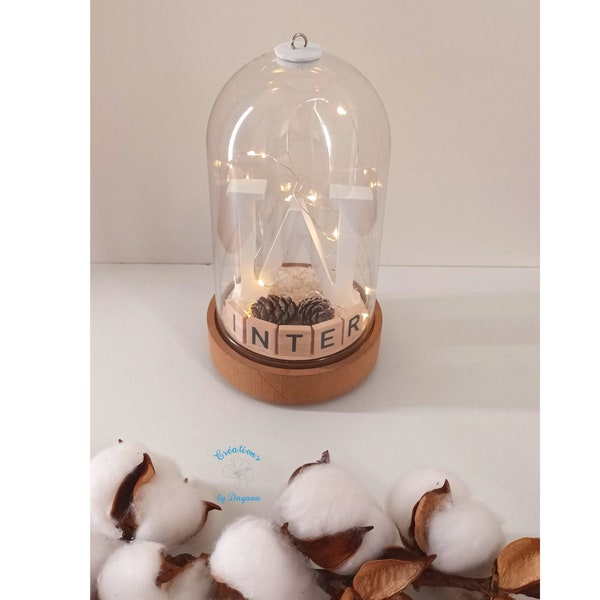 Cloche hiver lumineuse personnalisée " Winter " lettres scrabble en plexi