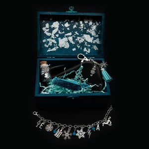 Box "ICE WORLD" Frozen Eis Prinzessin Schloss Armband Schlüsselanhänger Box Blau Weiß Silber Schnee Schneeflocken