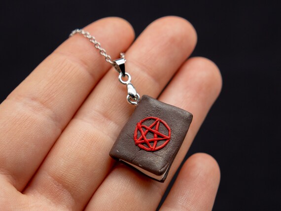 Collier Fantaisie Neuf Marron Et écru - Sautoir Sans Marque - Vendu Sans Emballage