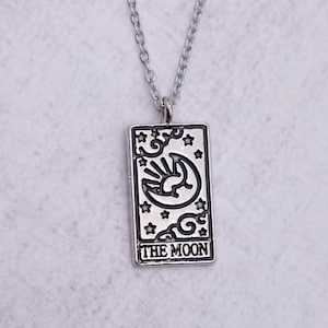 Ketten "THE MOON" Edelstahl Modeschmuck Tarot Karte Medium Zukunft neu Spruch Gravur gold Film Fan Halskette 45 cm silberfarben diy Charm