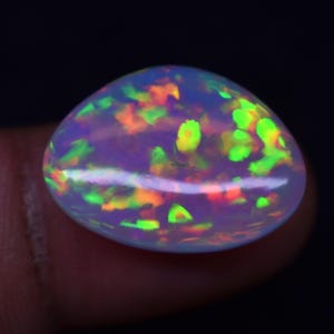 Unique Shape AAA grade Opal 10.10 Ct, Opal Crystal, Opal Natural Ethiopian Opal, AAA Polish Opal Size21x15.2x5.7 mm Loose Opal Cabochon.