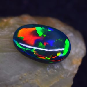 Ethiopian Black Opal Cabochon: Multi-Fire Gemstone, 8.45 Ct
