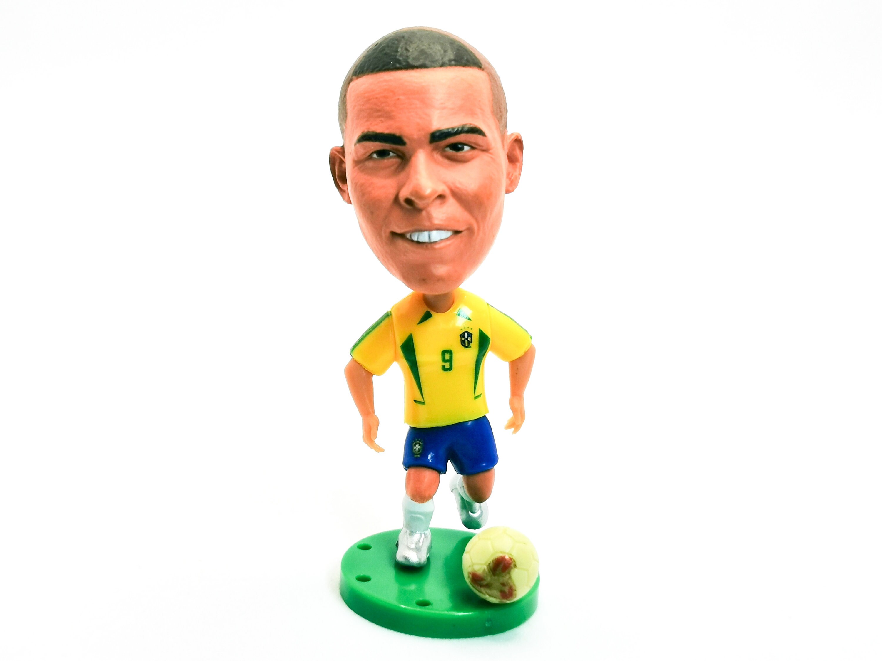  SoccerStarz Portugal Ronaldo Figure (2 inches Tall) : Sports &  Outdoors