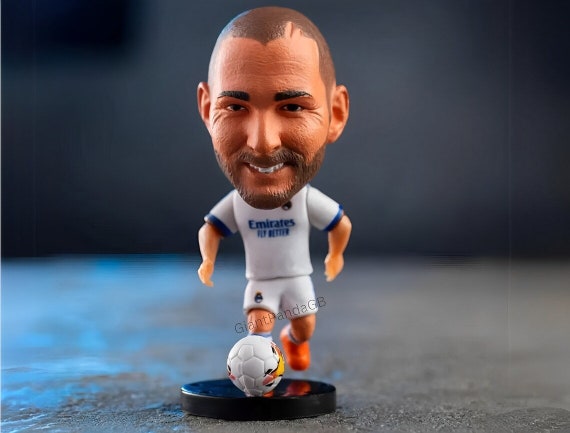 Karim Benzema Porte-clés mini joueur 3D, Cadeaux de la Saint-Valentin du Real  Madrid, Cadeau de football pour fils, Père Noël secret de football,  Accessoire du Real Madrid -  France