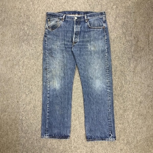 Size 39x29 Vintage 90s Levis 501 Jeans Faded Blue High Waisted 2000s Levis Light Washed Jeans Levi&#39;s Straight Cut Jeans Levis Mom Jeans W39