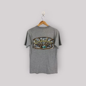 T-shirt da surf Quiksilver grande logo vintage degli anni ’90 T-shirt vintage anni ’90 taglia piccola Quiksilver stampata con stampa girocollo maniche corte taglia S