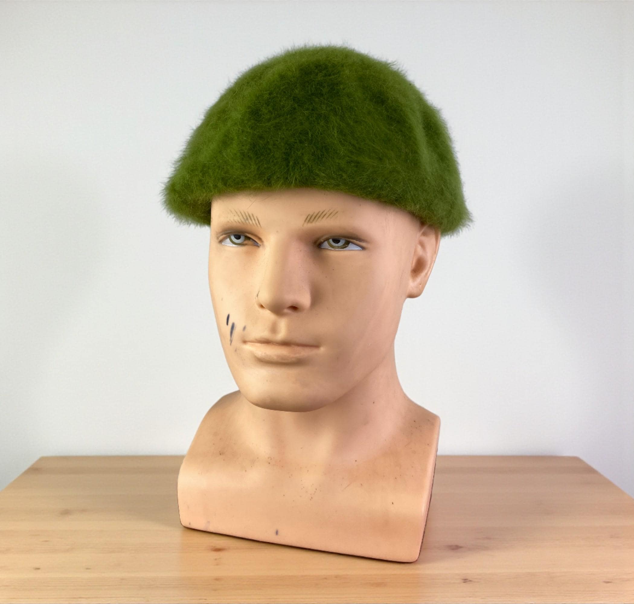 VERLOOP NUDE & LIME GREEN BERET HAT & MITTENS GLOVES SET HAT BEANIE CAP Buy Vanilla Underground Green Teenage Mutant Ninja Turtles  main image 4