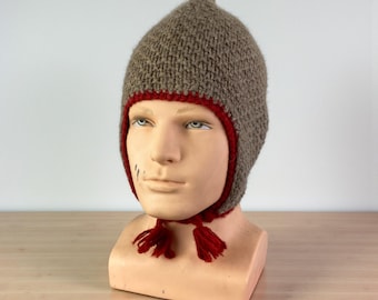 Gorro de lana vintage Patagonia con orejeras / Gorro de invierno con forro polar marrón claro y rojo con borlas / Talla mediana / Gorro de invierno con orejeras