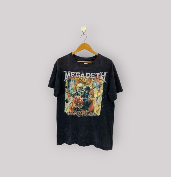 Vintage 90s Megadeth Band Held Hostage by Oil for Food Tee Vintage 90s Megadeth Band Held Hostage by Oil for Food Tee