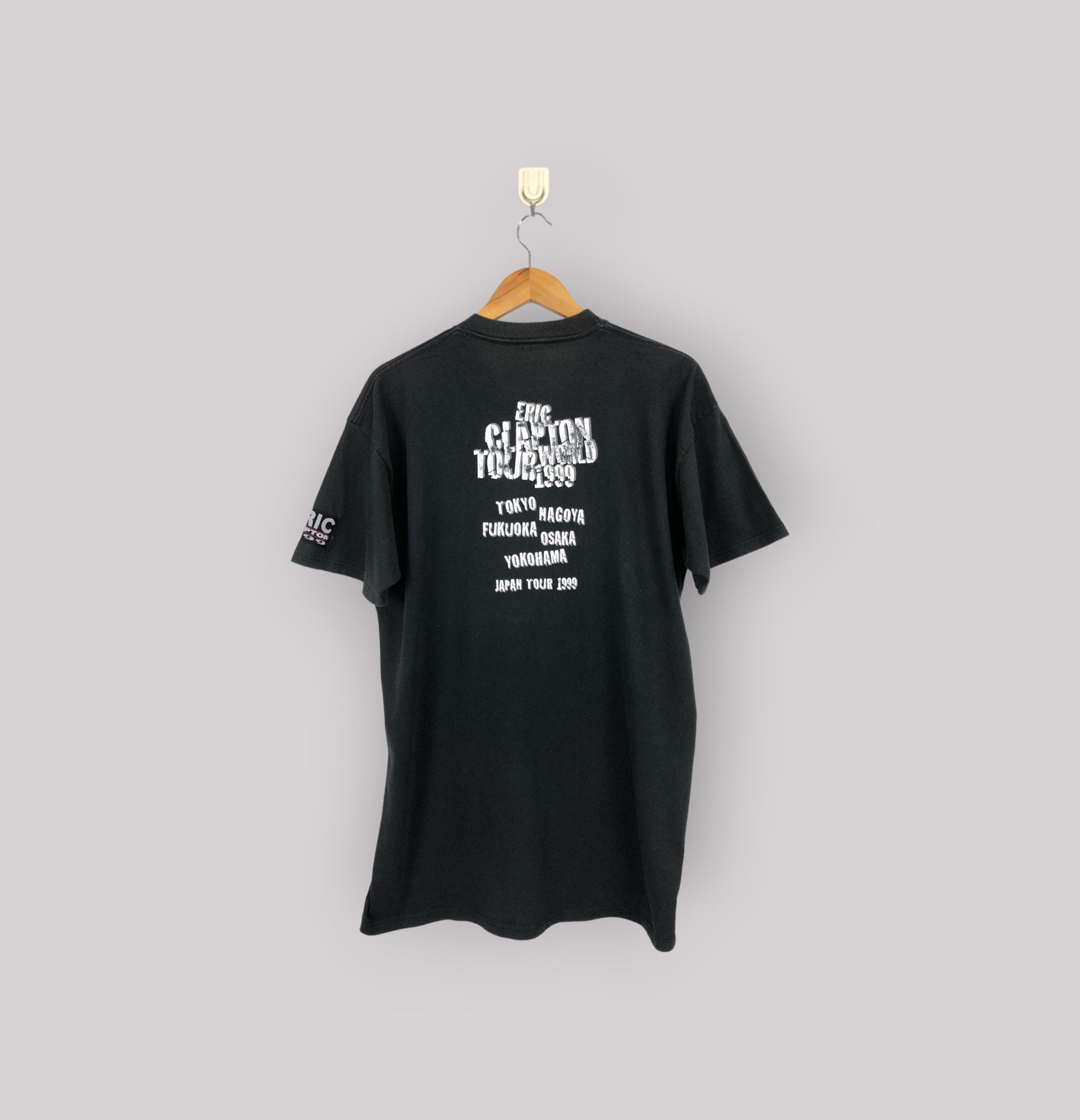 ミュージシャン vintage 1999 ERIC CLAPTON tee du Vintage 90s Eric Clapton Japan Tour 1999 Tee Vintage 1990s