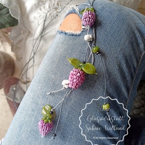 Kette Halskette mit Wiesenklee Klee aus Glas, handgemachte Glaskunst aus Muranoglas