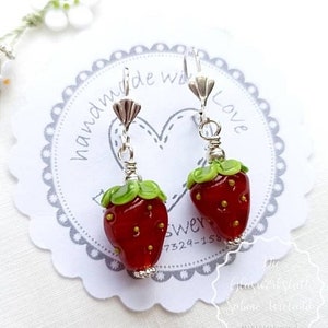 Ohrringe Ohrhänger mit Erdbeeren aus Glas, Edelstahl Zubehör, handgemachte Glaskunst aus Muranoglas