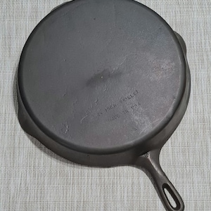 Unmarked Wagner Ware #12 - 14 inch skillet, A Markers Mark