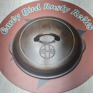 Griswold #8 Cast Iron Button Logo 1098 B Self Basting Skillet Cover Lid