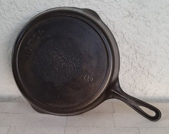 Victor by Griswold # 8 Cast Iron Skillet #722