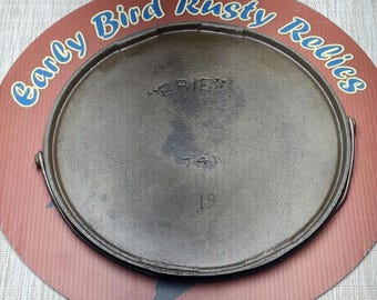 RARE! Erie #12 Pre-Griswold Bailed Round Griddle