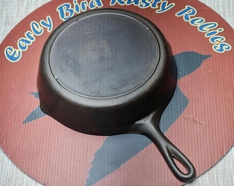 Lodge Three Notch #6 Skillet, U Makers Mark Above #6