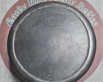Favorite Piqua Ware #9 Cast Iron Flat Bottom Kettle With Smiley Logo Restored