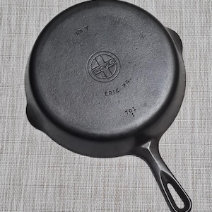 Griswold 7 PN#701 &#39;I&#39; Makers Mark SBL Cast Iron Skillet Early Handle