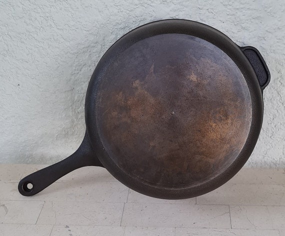 Sold at Auction: 10 1/2 INCH CAST IRON CHICKEN FRYER DEEP PAN