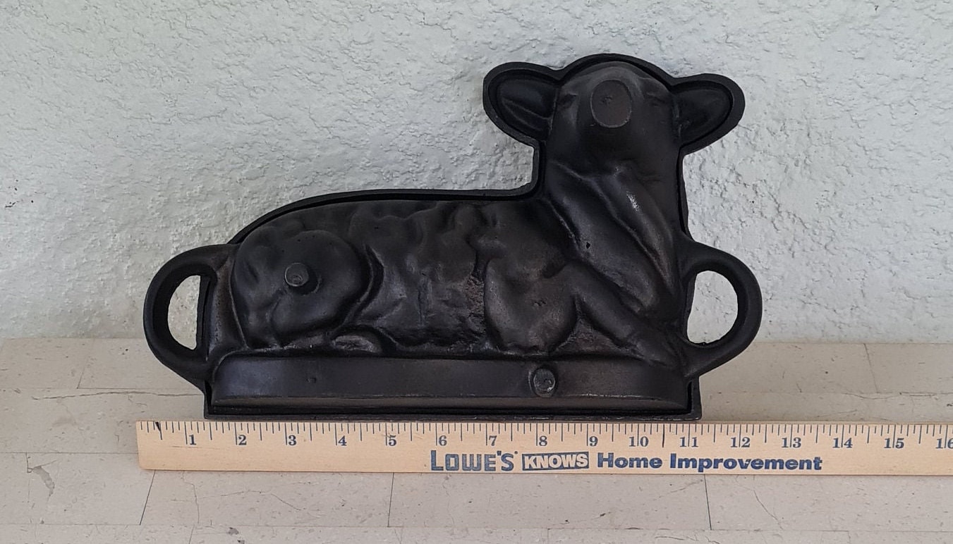 Antique Cast Iron Unmarked Lamb Mold Baking Pan Forward Etsy