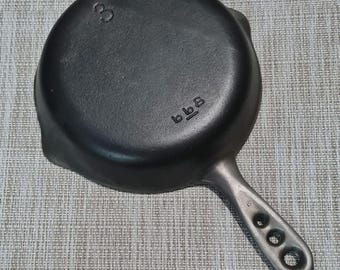 Griswold #3 P/N 668 BBQ skillet (Three hole handle)