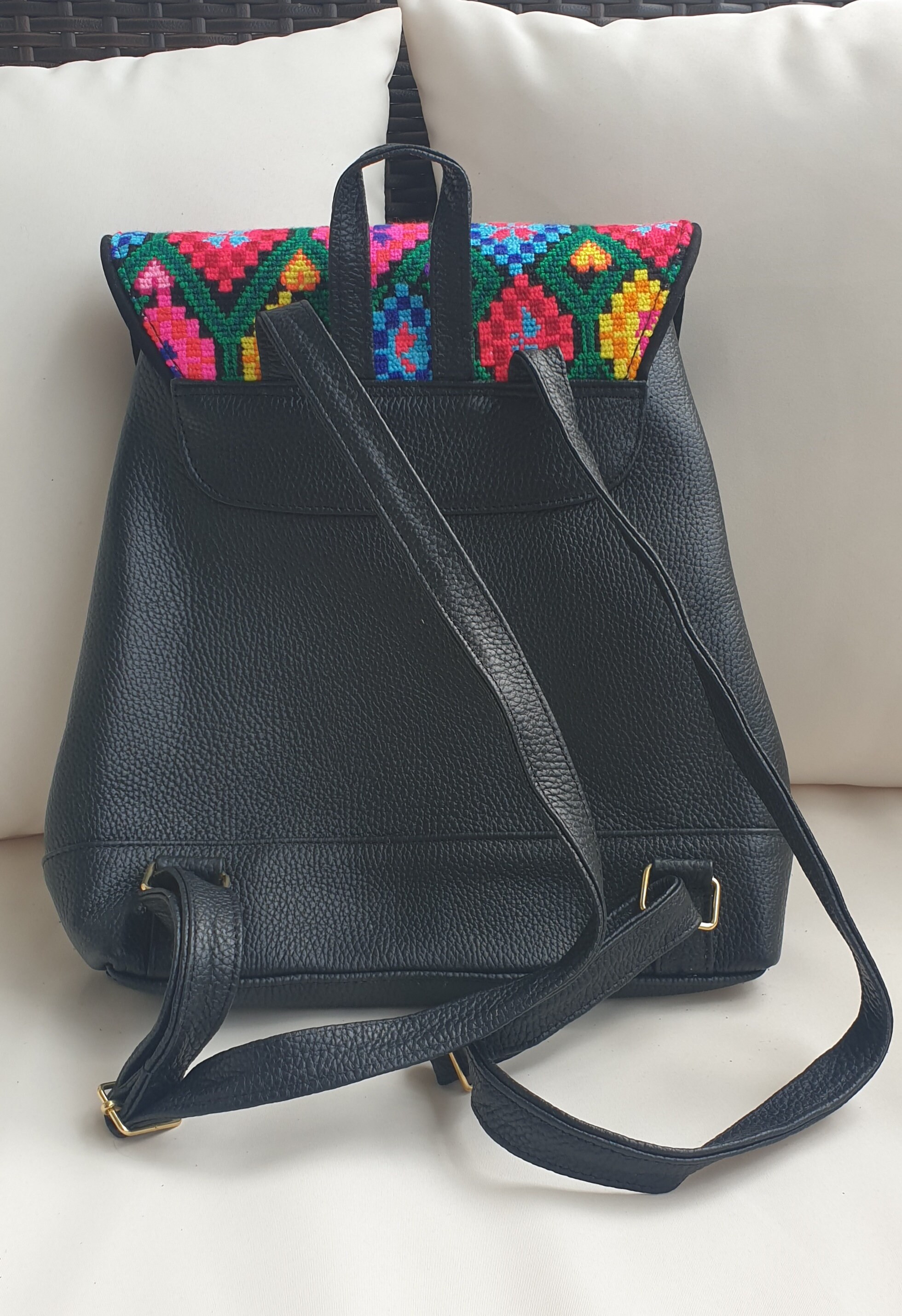 Genuine Leather Hand-embroidered Back Bag, Original From 
