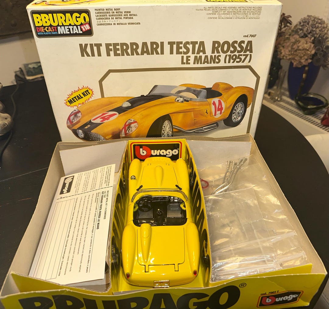 Die cast 1/43 Ferrari 250 Testa Rossa N14 - 24H Le Mans 1958 by Ixo