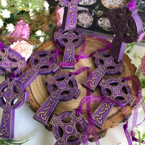 Pre-order Set of 10 hand painted Celtic cross wedding favours / favors. Wooden Scottish gifts for guests. Celtic. Goth pagan alternative