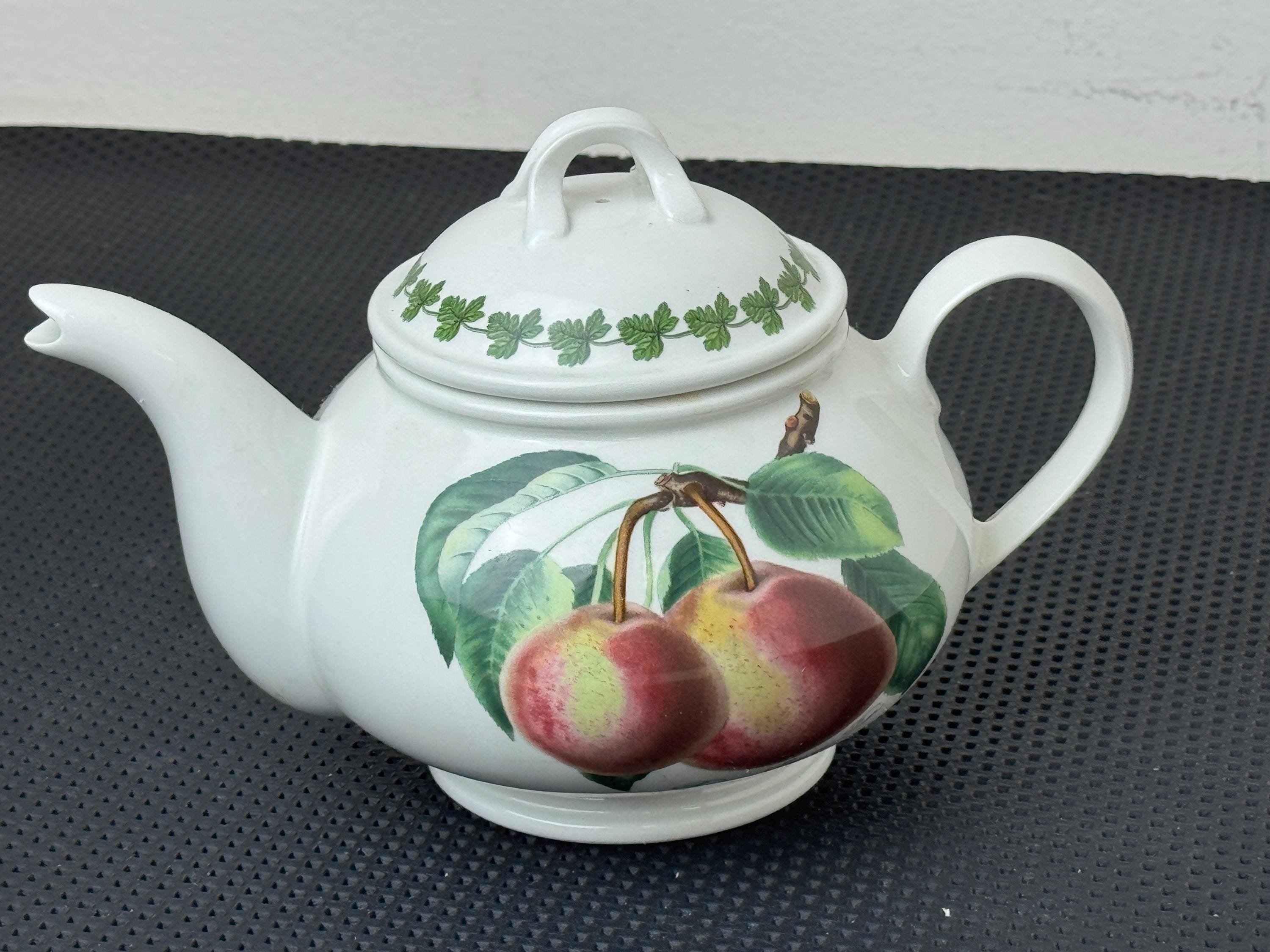 Portmeirion tea pot - Etsy 日本