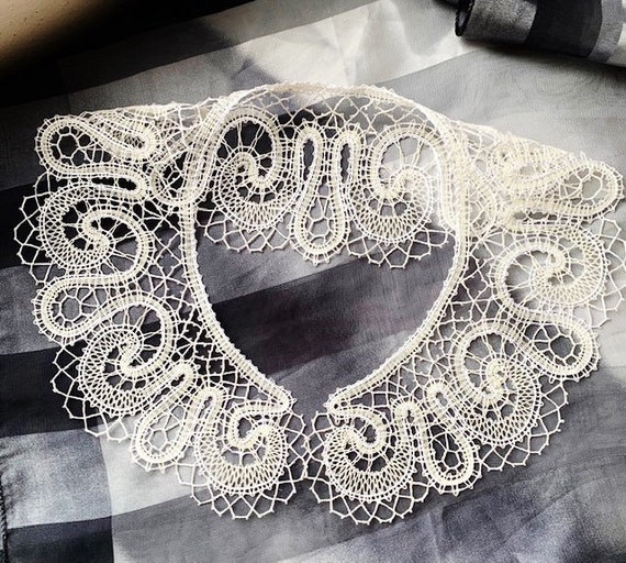 Bobbin Lace Collar - Etsy Canada