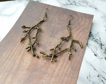 Boucles d’oreilles branche de pin branche de brindille de forêt en bronze fée goth mori kei