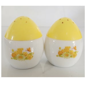 AVON Yellow/AVONシェーカー/MustarD/Pepper Avon Mustard Yellow Salt & Pepper Shakers - Etsy