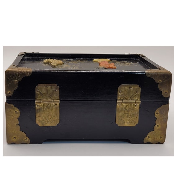 Shoushan Stone Geisha and Landscape Jewelry Box, … - image 6