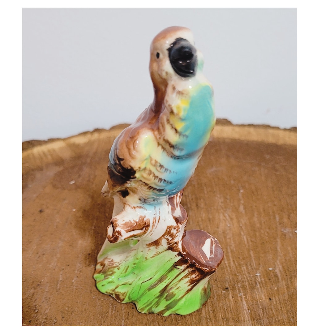 Colorful Parakeet Figurine, Vintage Porcelain Parakeet, Bird Figurine