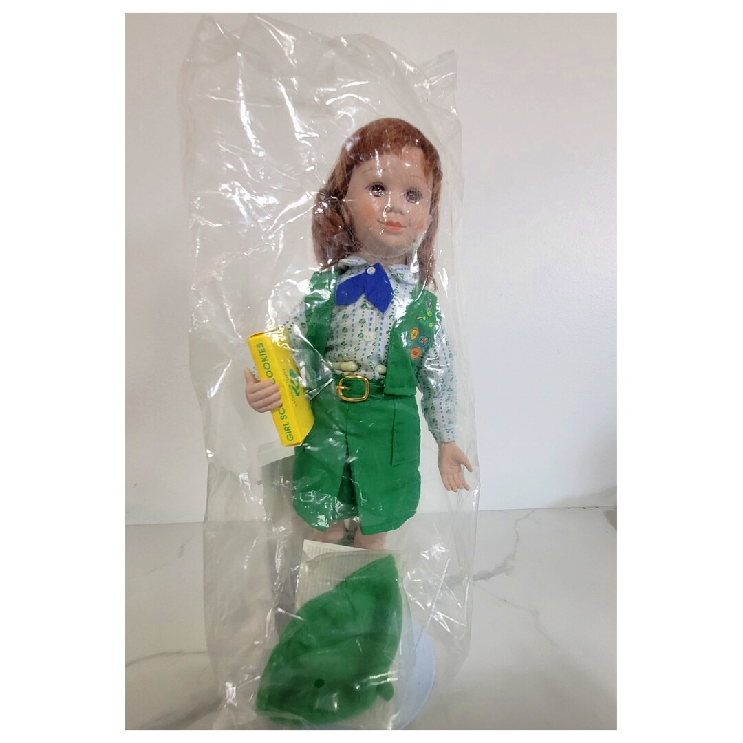 Vintage Girl Scout Doll Tender Memories Avon, Girl Scout Cookie Sales