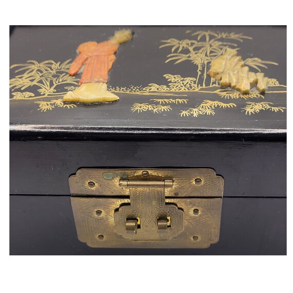 Shoushan Stone Geisha and Landscape Jewelry Box, … - image 4